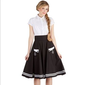 ModCloth He’ll Bunny Black Nautical Anchor Skirt